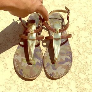 Adorable Sam Edelman gold camo thong sandals